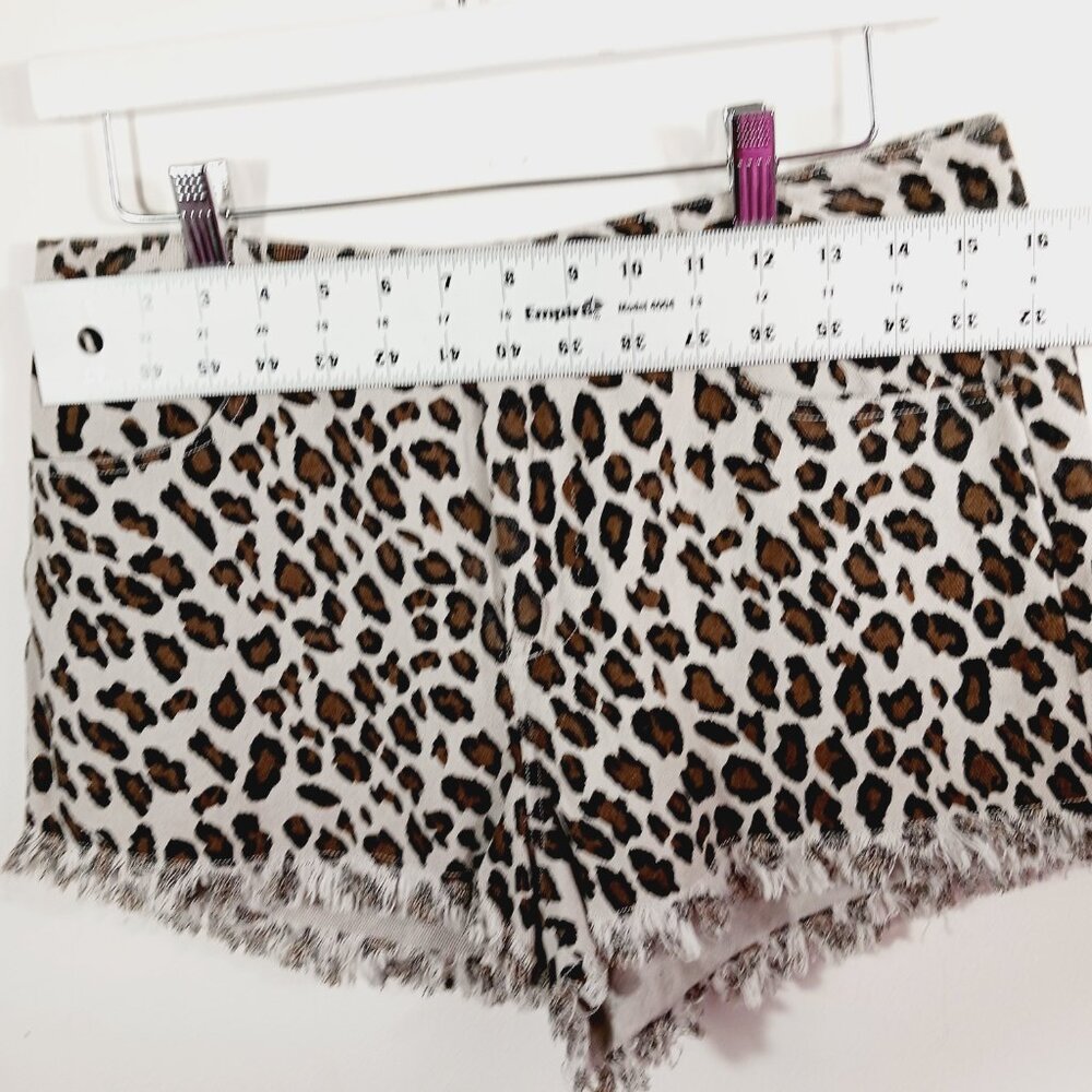 ee:some NWT Leopard Print Frayed Cutoff Cotton Shorts Size Med., Festival, Beach - Picture 13 of 16